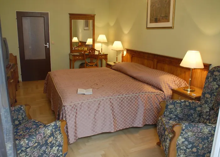 Hotel Bristol